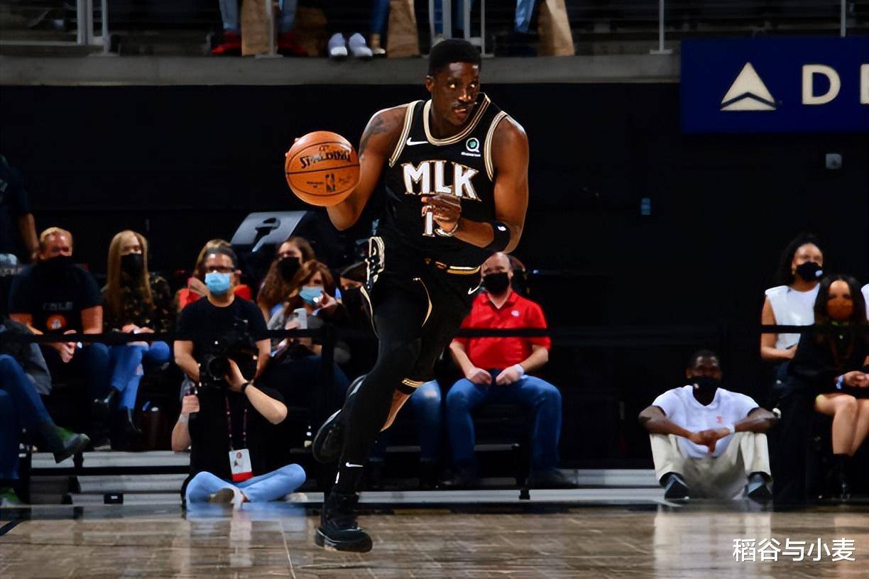 IM电竞官网-全明星街球派对欧文秒干拔